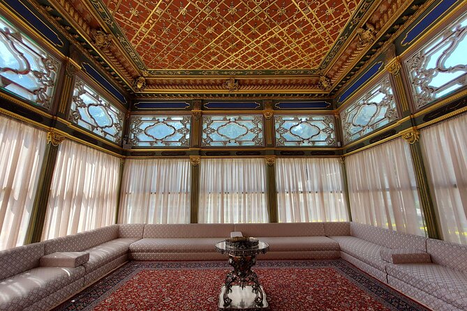 Istanbul Highlights! Blue Mosque, Hagia Sophia, Topkapı and More! - Topkapı Palace, Harem, and Hagia Irene: the Ottoman world center