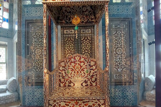 Istanbul Highlights! Blue Mosque, Hagia Sophia, Topkapı and More! - Finishing touches: smaller streets and Ottoman ceremonial space