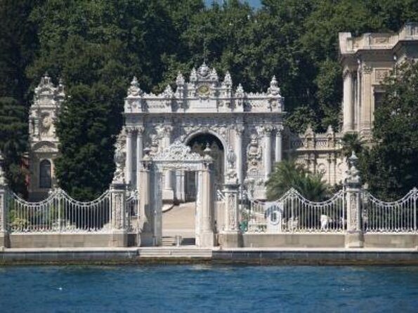 Istanbul Islamic Heritage Tour: Sacred Tombs & Eyup Sultan Mosque - Key moments that make this tour work