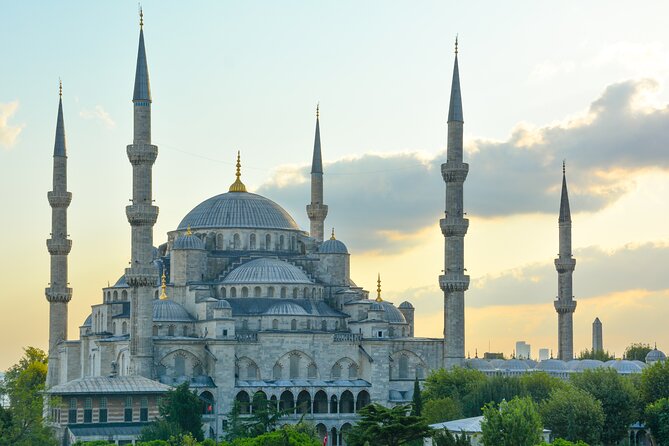 Istanbul Mosques Walking Tour: Hagia Sophia and Blue Mosque - Meeting point, timing, and walking reality in Sultanahmet