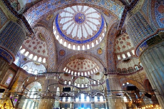 Istanbul Ottoman Tour: Topkapi Palace and Blue Mosque - Logistics and timing tips that can save your sanity