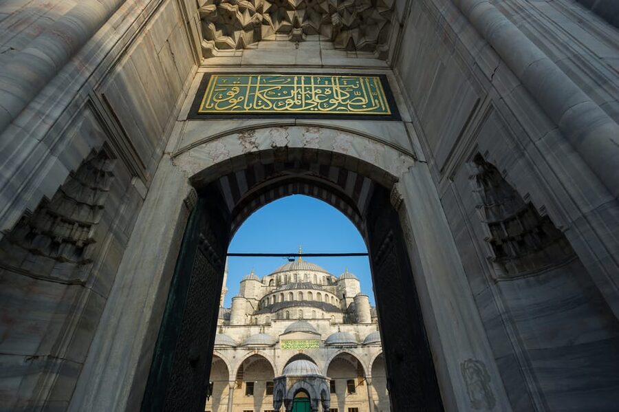 Istanbul: Tour of Hagia Sophia and Blue Mosque By Night - Why this tour feels special: two empires, one evening pace