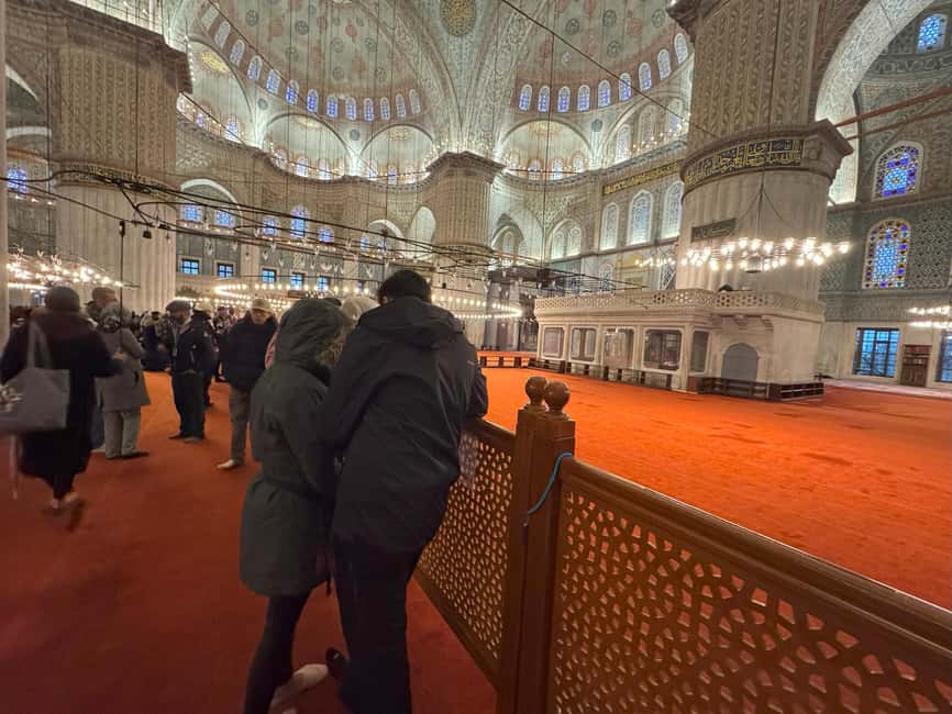 Istanbul Walking Tour: Mosques, Palace, Cistern with Lunch - Starting at the German Fountain and keeping your day on track