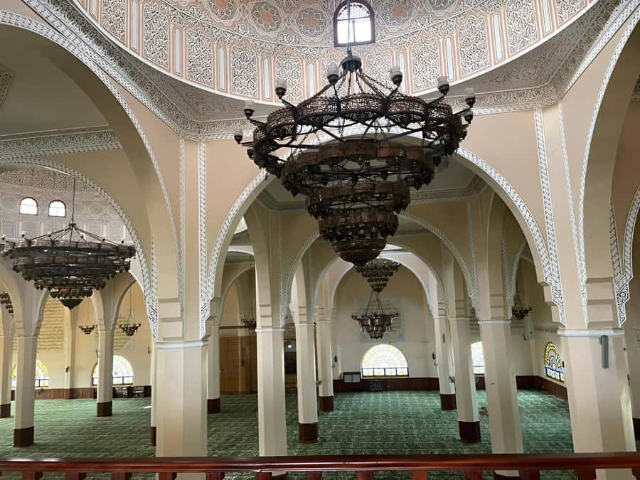 Kampala: Guided City Walking Tour with Gadaffi Mosque - Gaddafi National Mosque: Architecture, Viewpoints, and Dress Rules