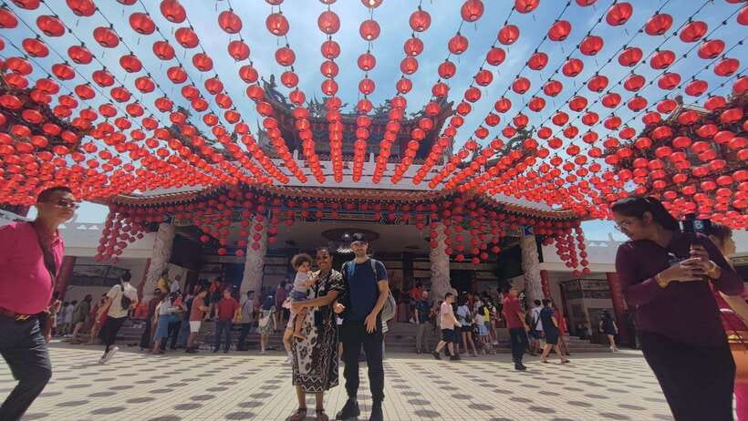 Kuala Lumpur: Batu Caves, Thean Hou Temple & National Mosque - Thean Hou Temple: Taoist, Buddhist, and Confucian in six tiers