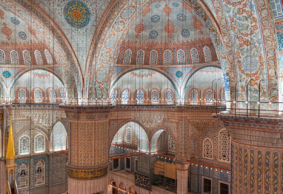 Little Hagia Sophia, Blue Mosque & Hagia Sophia Walking Tour - Guide Impact: How Storytelling Changes the Buildings