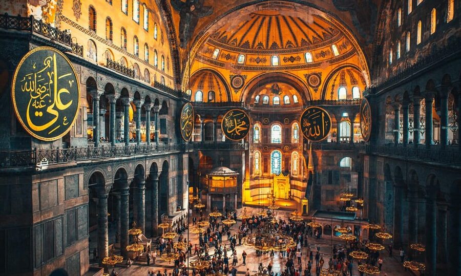 Magnificent Mosques of Istanbul - Sultan Ahmed Mosque (Blue Mosque): Photos Plus the Nickname Story