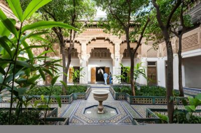 Marrakech: Bahia Palace, Saadian Tombs, & Koutoubia Mosque - Saadian Tombs: quiet courtyards and serious tilework