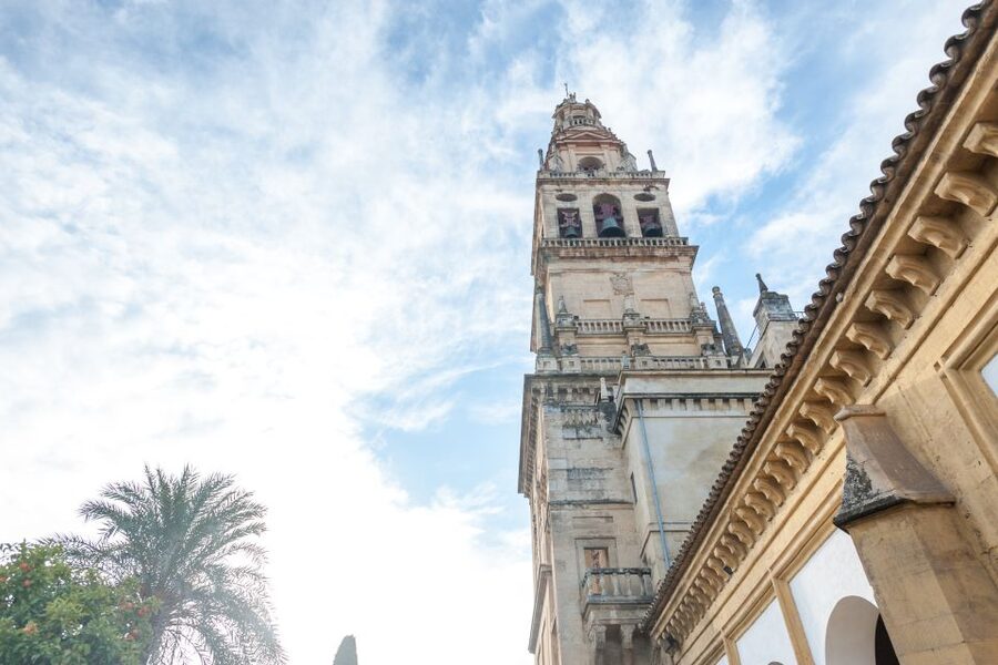 Mosque-Cathedral of Córdoba Guided Tour with Tickets - Mosque-Cathedral of Córdoba: why this building feels like a history lesson