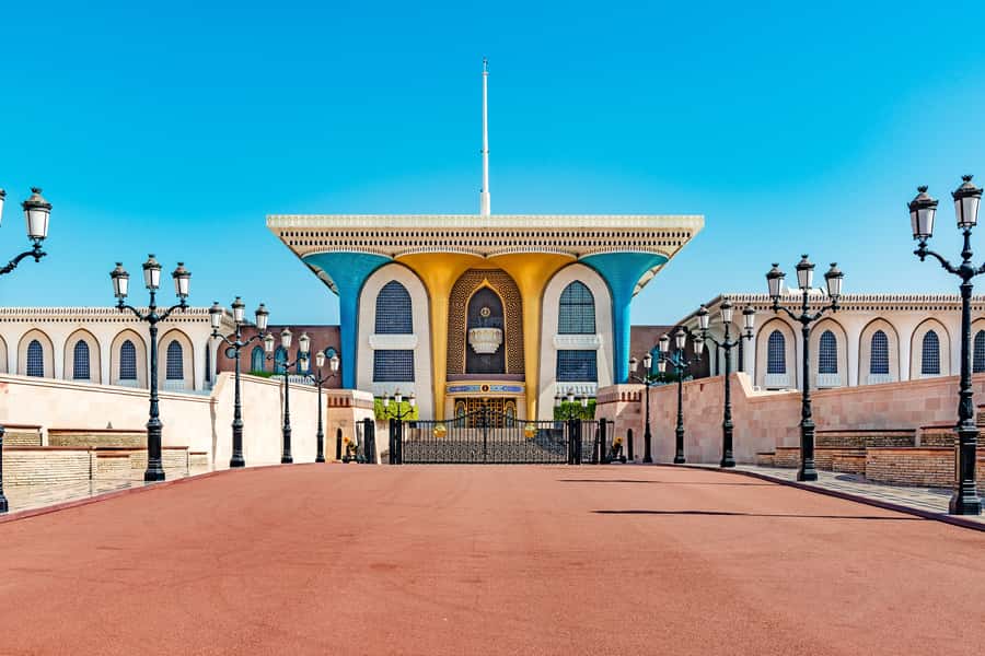 Muscat: City Tour of Grand Mosque, Old Souqs, Museum, & Fort - Key Things You’ll Notice on This Tour