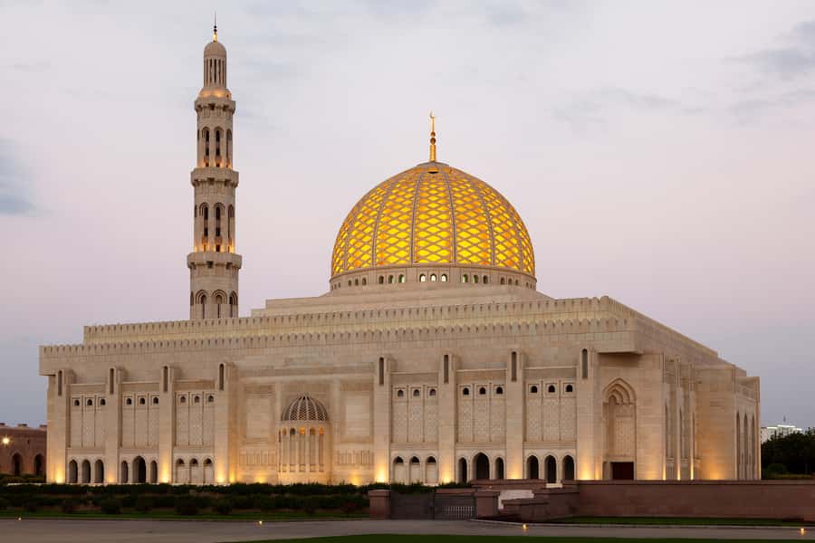 Muscat: City Tour of Grand Mosque, Old Souqs, Museum, & Fort - Portuguese forts and Al Alam Palace: quick photo stops with big storytelling value