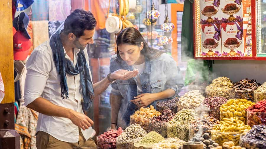Old Dubai Heritage Tour: Souks, Mosques & more hidden gems! - Hotel Pickup, Then Straight to Jumeirah Mosque