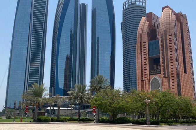Private Abu Dhabi City Tour with Emirates Palace, Grand Mosque - Corniche: the easy “walk or photo” stretch