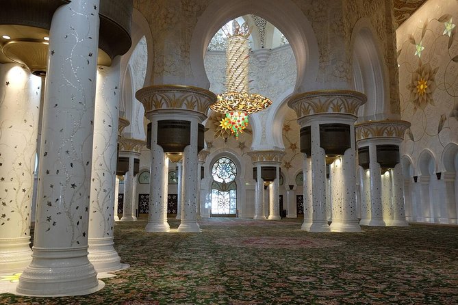 Private Abu Dhabi Sheikh zayed mosque with Louver Museum & Emirates Place Tea - Should you book this private Abu Dhabi combo?