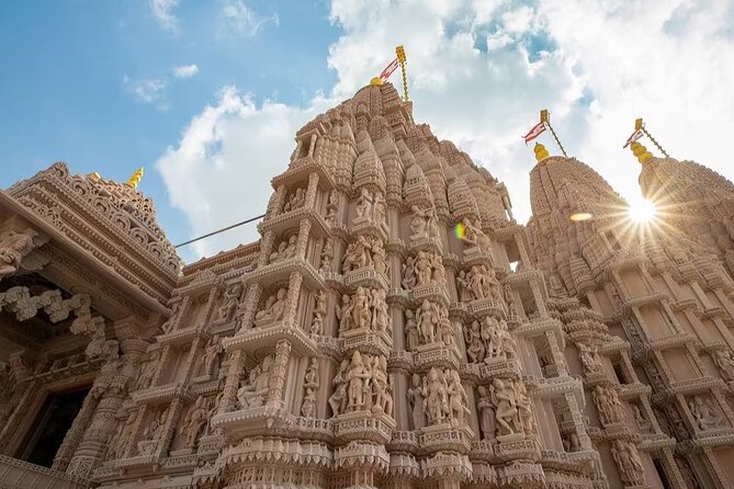 Private Abu Dhabi Tour & Grand Mosque and Baps Temple - Price and logistics: does $399 per group make sense?