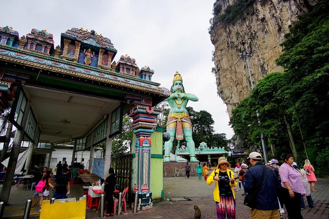 Private Batu Caves, National Mosque & Religious Tour with Lunch - A 4-hour KL checklist that actually feels doable
