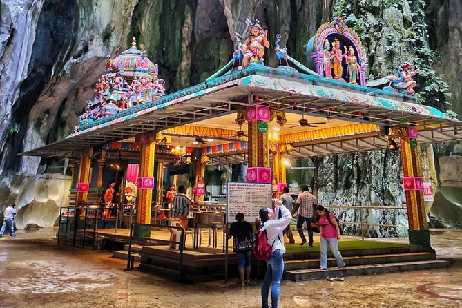 Private Batu Caves, National Mosque & Religious Tour with Lunch - Banana leaf lunch: the included meal that helps the day flow