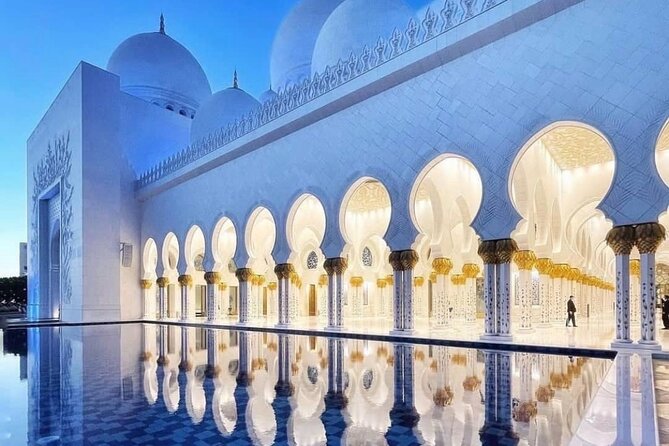 Private Full Day Tour Abu Dhabi City, Grand Mosque & Palace - Heritage Village: Desert Life Story in 45 Minutes