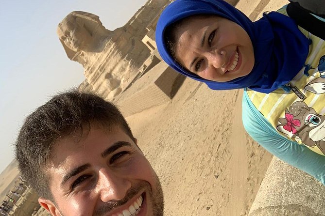 Private Guided Day Tour to the Giza Pyramids, Egyptian Museum, and Al-Hussein Mosque in Cairo - How The Day Flows: 8am Pickup to Khan el-Khalili