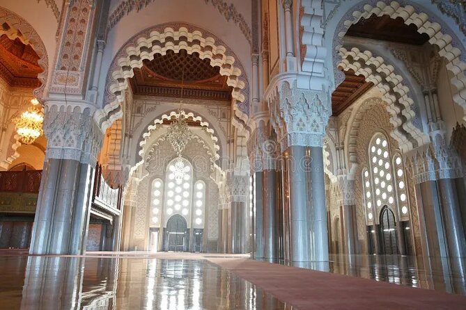 Private Guided Tour of Casablanca Including Mosque Entrance - Arab League Park, Central Marketplace, and Craft Moroccan: How to Shop Without Getting Sucked In