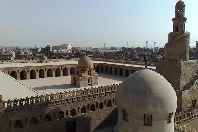 Private Guided Tour to the Mosques of Sultan Hassan, Al-Rifa'i, and Ibn Tulun in Cairo - Ibn Tulun Mosque (Completed in 879): Early Islamic Architecture You Can Feel