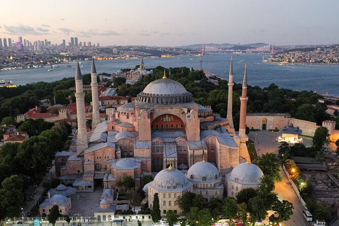 Private Hagia Sophia Sultanahmet Blue Mosque Cistern Grand Bazaar - Starting at the Hippodrome: quick context for Constantinople