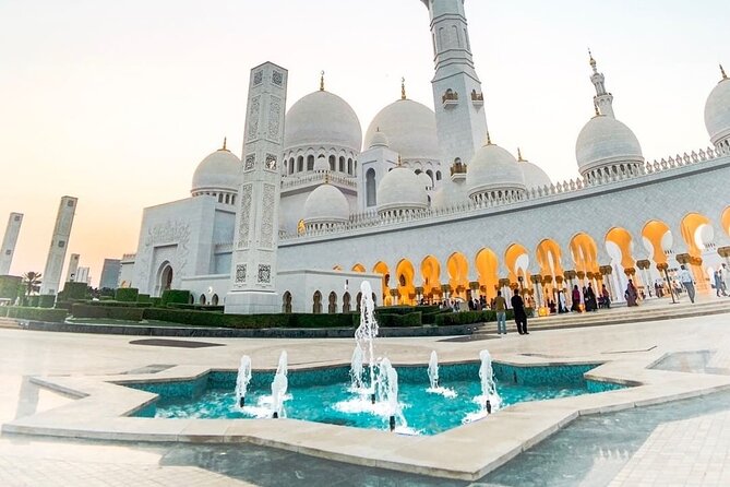 Private Round-Trip Sheikh Zayed Grand Mosque Tour from Dubai Inc. Transport - Getting from Dubai to Abu Dhabi smoothly (and stress-free)
