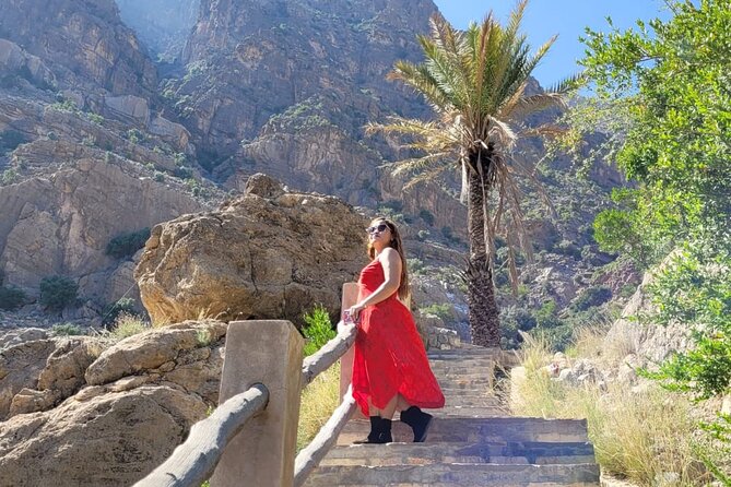 Private Sultan Qaboos Grand Mosque-Nakhal Fort-Wakan Village - Full Day Tour - Nakhal Fort: hidden routes, restored rooms, and date-palm mountain views