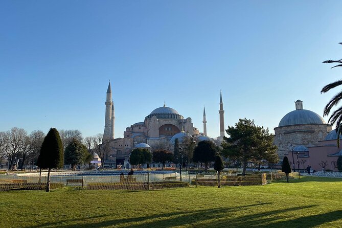 Private: Topkapi Palace, St. Sophia, Blue Mosque, Grand Bazaar, Hipodromme - Topkapi Palace (including weapons): Ottoman power in rooms you can picture
