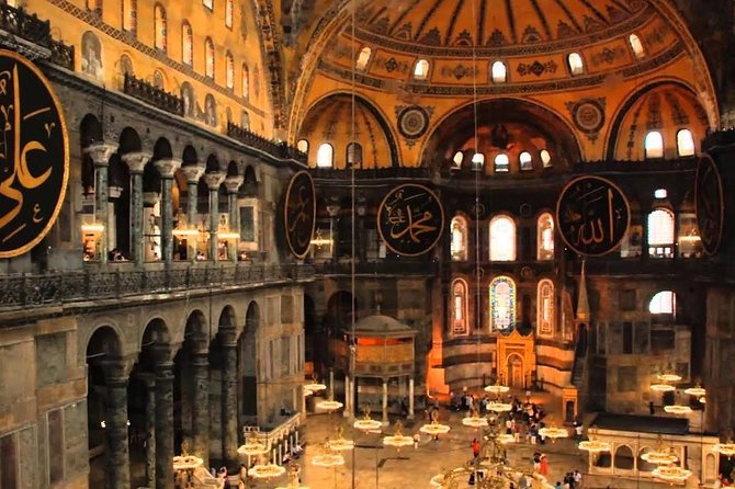 Private: Topkapi Palace, St. Sophia, Blue Mosque, Grand Bazaar, Hipodromme - How the tour handles Fridays and other time-based rules