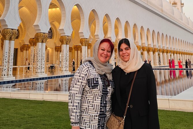 Shaikh Zayed Grand Mosque Abu-Dhabi Tour pickup From Dubai - Etihad Towers, Dates Break, and the Corniche Waterfront Stroll