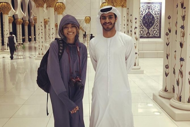 Sheikh Zayed Grand Mosque with Emirati - The guided walk: Sheikh Zayed’s dream, domes, and columns
