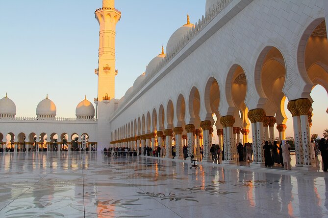 Sheikh Zayed Mosque Half Day Tour in Abu Dhabi - How the half-day flows: time on-site and the trade-offs