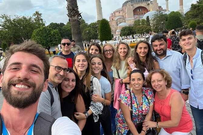 Suleyman's magnificent path: Mosques and Bazaars Tour - Spice Bazaar (Misir Çarşısı): smaller, easier, and high quality