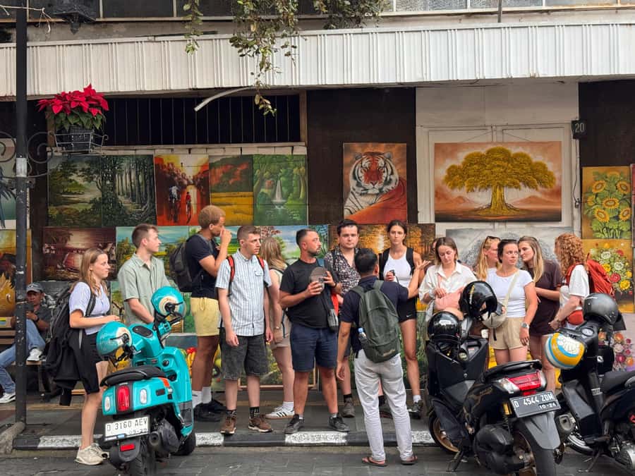 The heart of Bandung and Grand Mosque Guided Walking Tour - Key Takeaways Before You Go