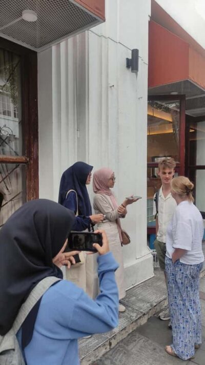 The heart of Bandung and Grand Mosque Guided Walking Tour - Jalan Braga on Foot: Art Deco Buildings and Snack Breaks