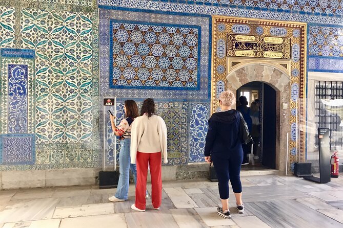 Topkapi Palace with Harem and Blue Mosque Guided Tour - Topkapi Palace and the Harem: how to get value from 2 guided hours