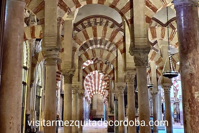 Visit Cathedral Mosque with official guide. Small groups - Price and Value at $44.46: When a Guided Visit Makes Sense