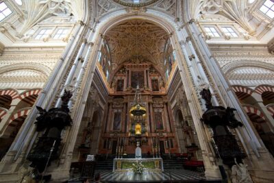 Visit in Spanish to the Cathedral Mosque. Does not include entrance ticket - Skipping the line: the real value of their ticket handling